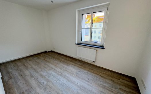 Erstbezug nach Sanierung! 3 Zimmer Wohnung mit Dusche und Balkon!