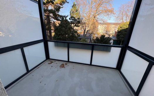 Erstbezug nach Sanierung! 3 Zimmer Wohnung mit Dusche und Balkon!